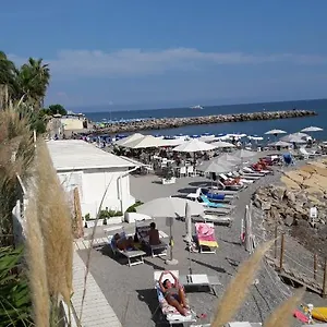 appartamento-bouganville.hotelitalianriviera.com/